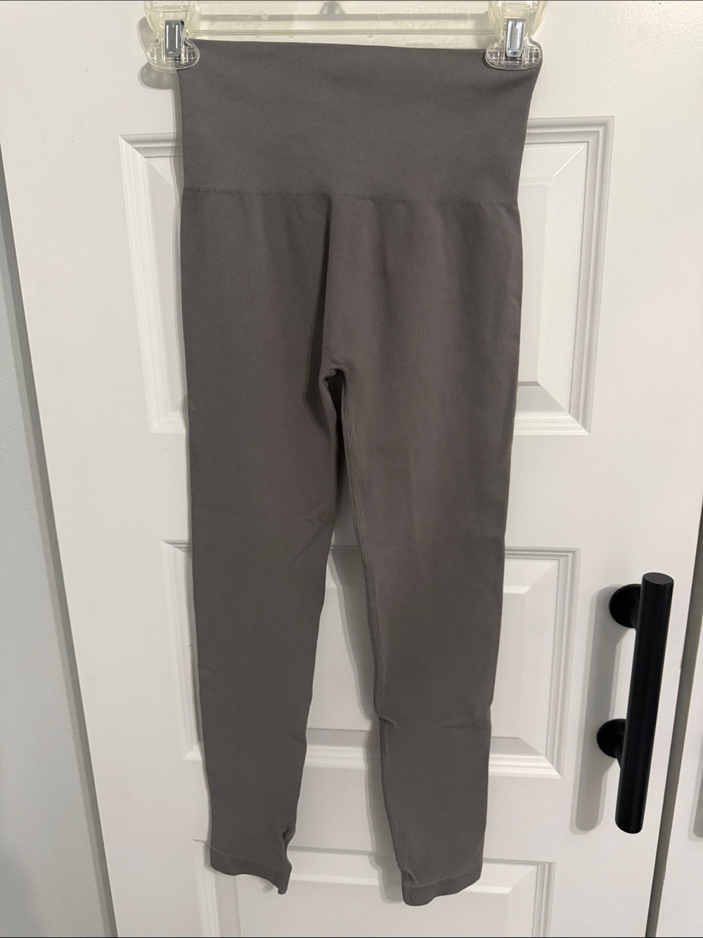 Naked Wardrobe High-Waist ribbed Leggings in Charcoal Gray